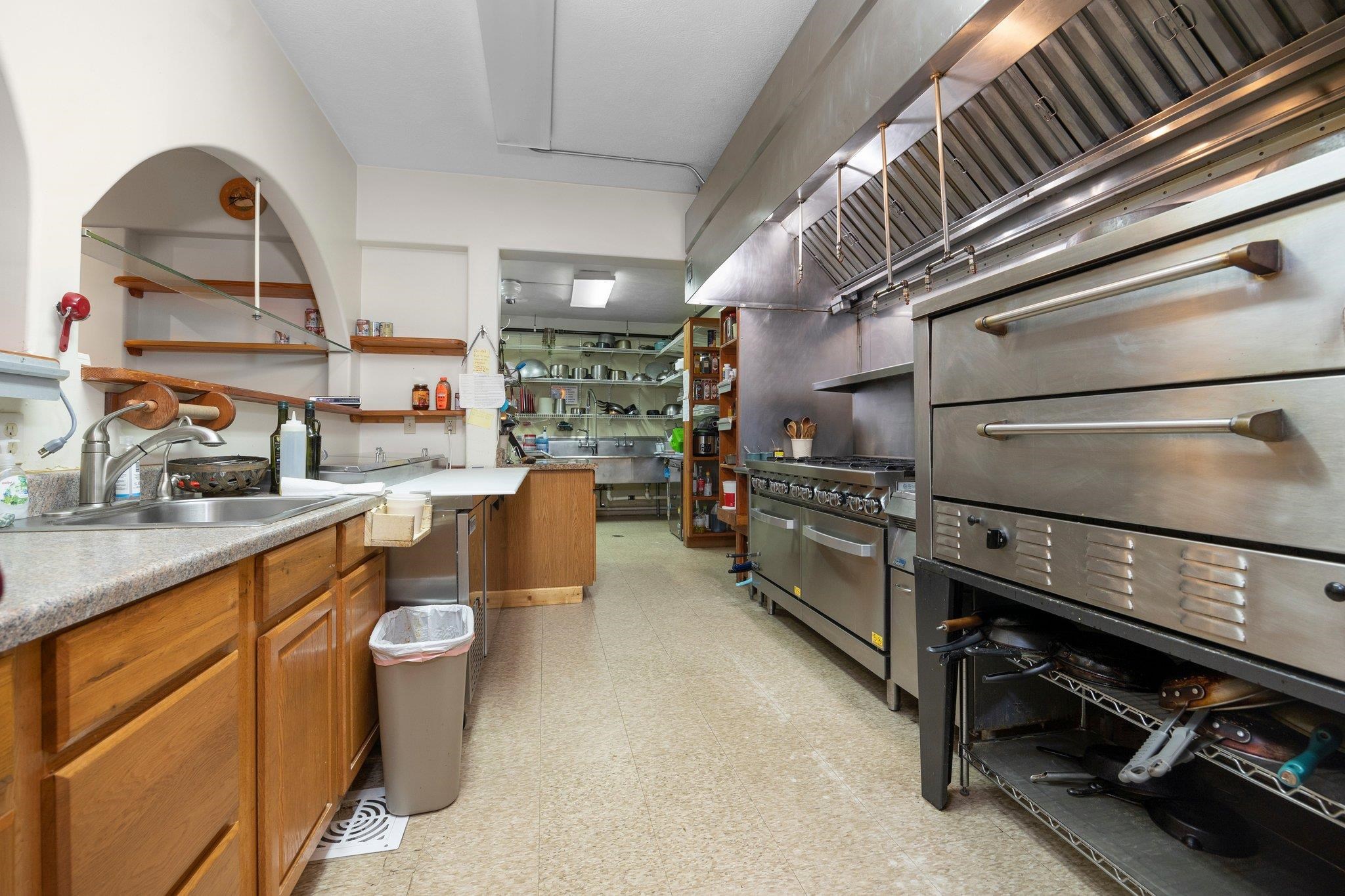 5046 S West Bay Shore