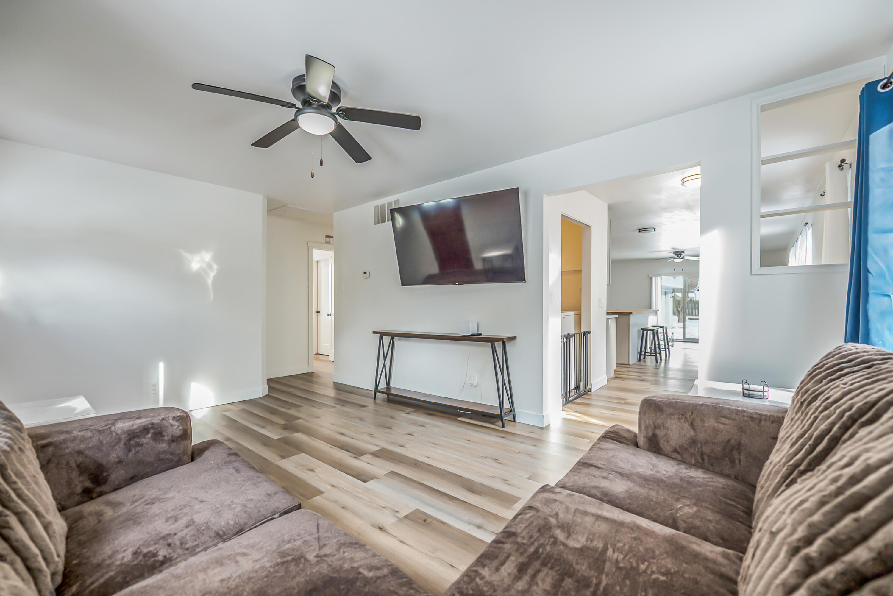 15100 Sunbury Street