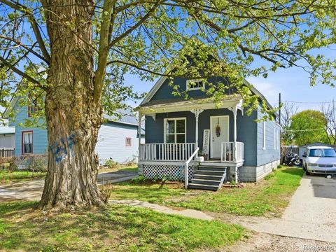 2506 Division Street Port Huron City MI 48060