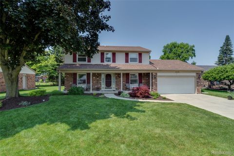 16195 Huff Street Livonia City MI 48154