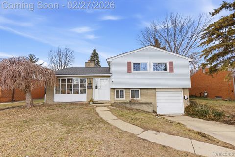 3149 Menge Avenue Warren City MI 48091