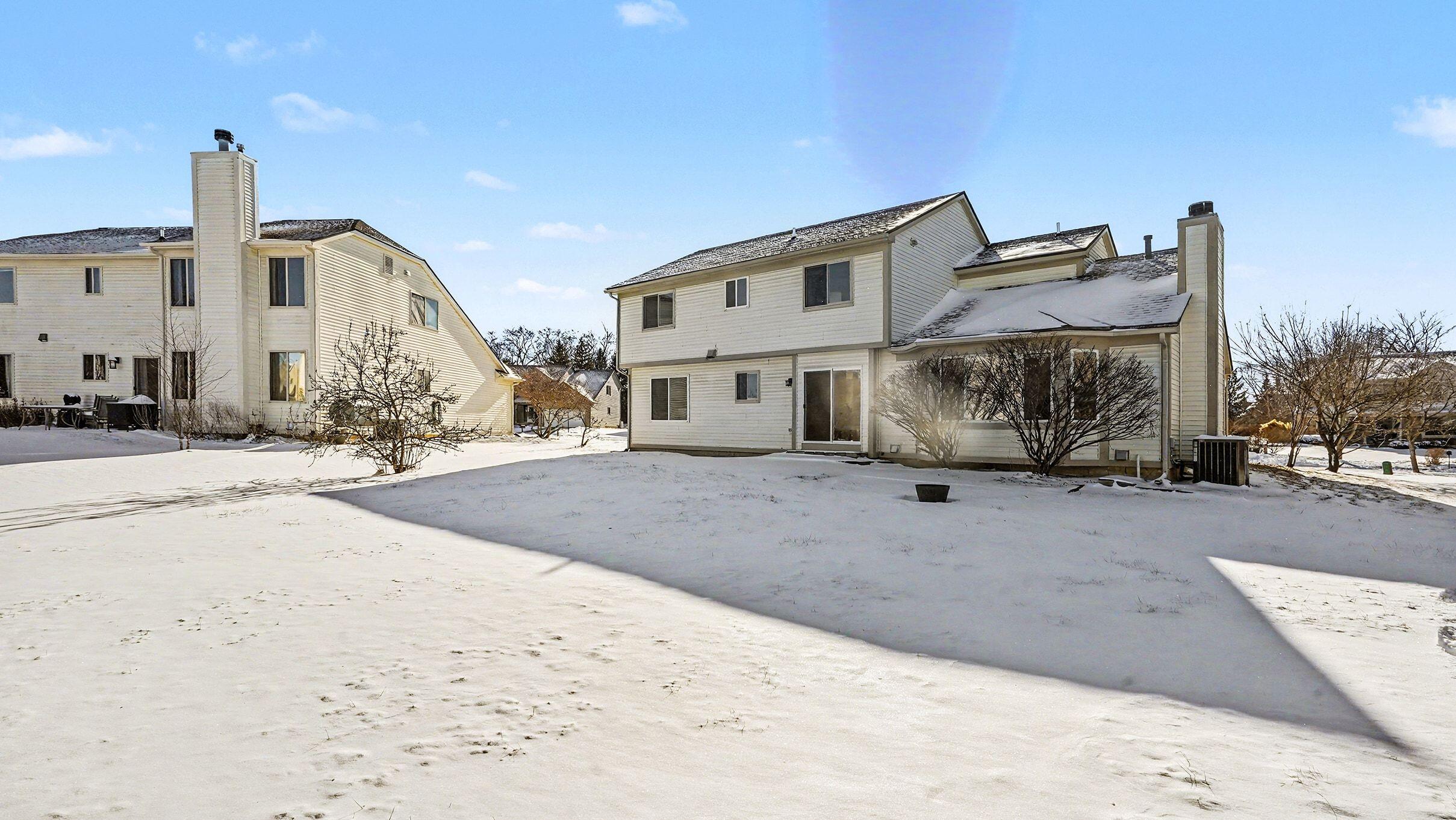 5776 Cedar Ridge Drive