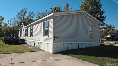 5445 Americana Lane Casco Township MI 48064