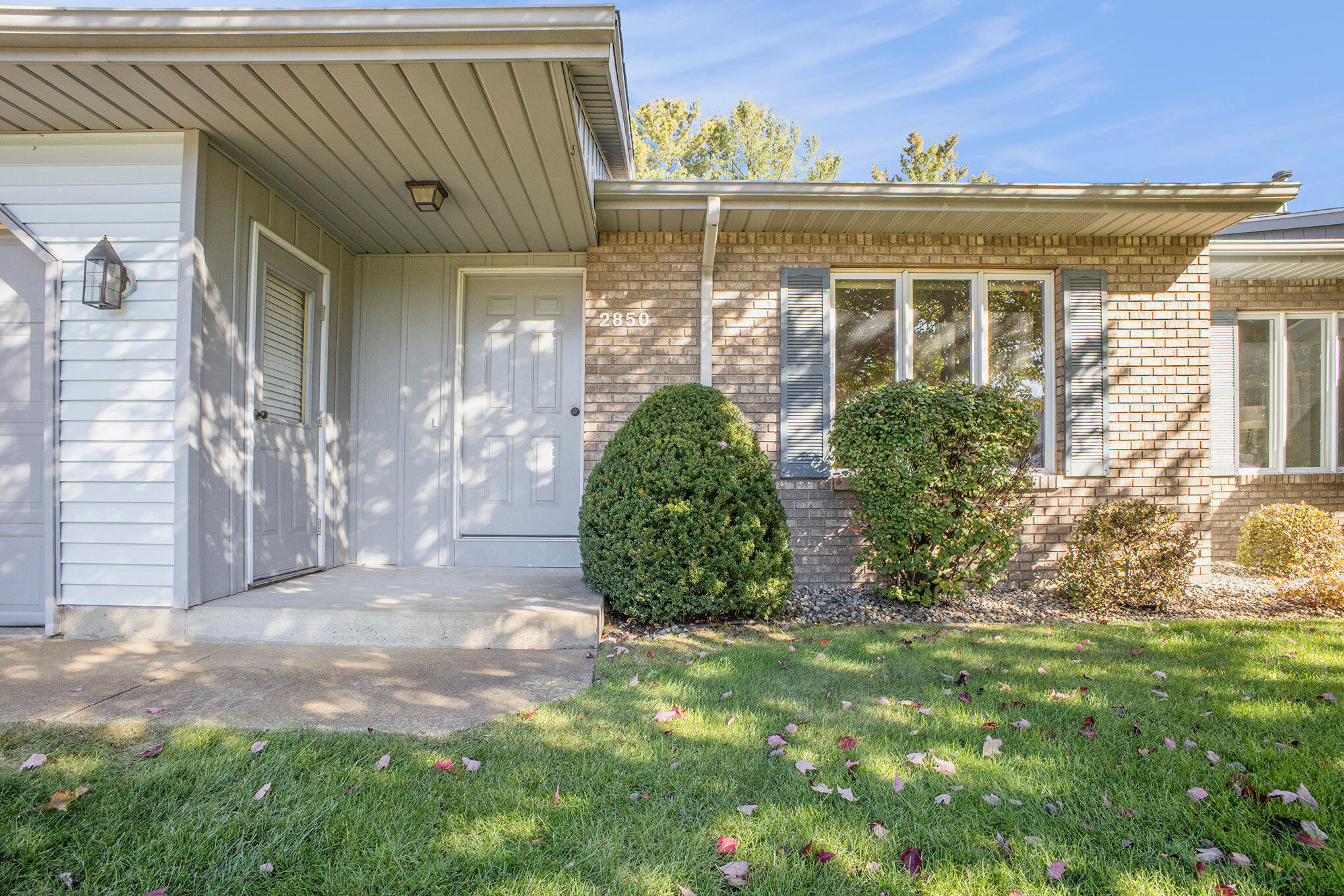 2850 Valley Spring Drive SE