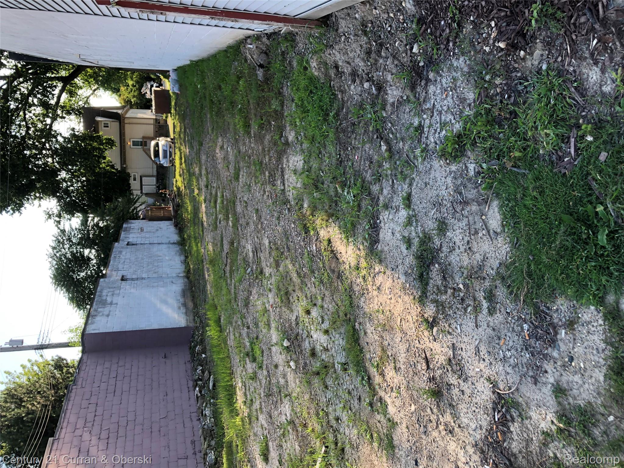 35 N Broadway Street