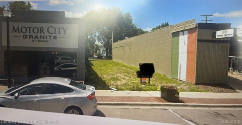 35 N Broadway Street Lake Orion Village MI 48362