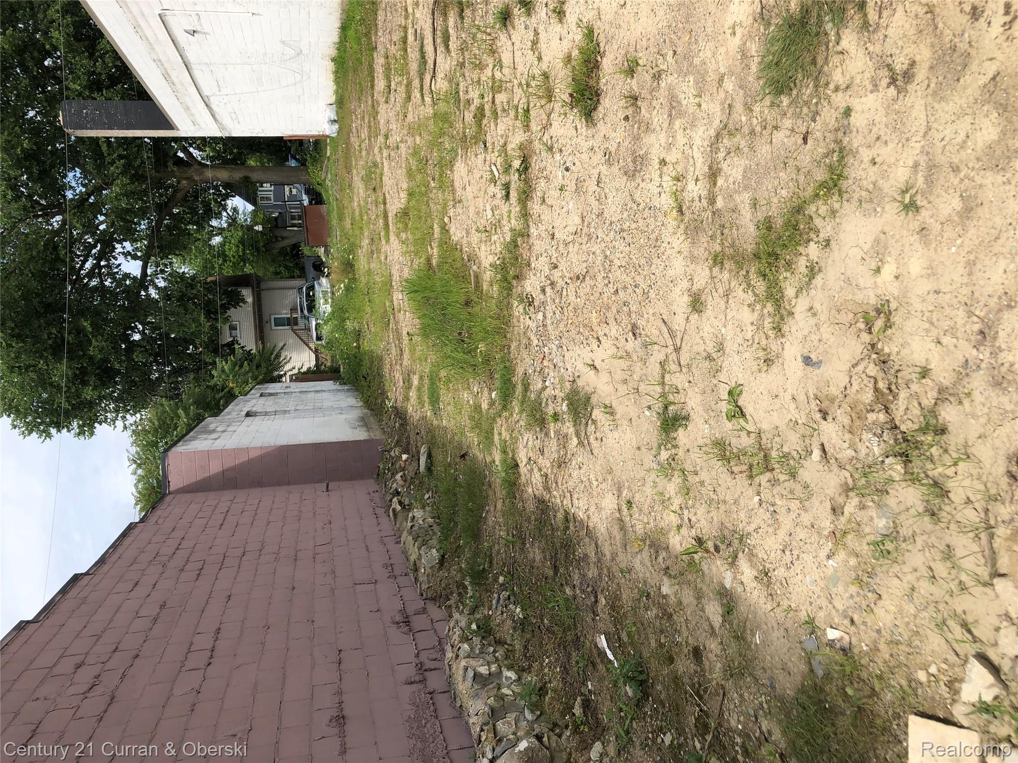 35 N Broadway Street