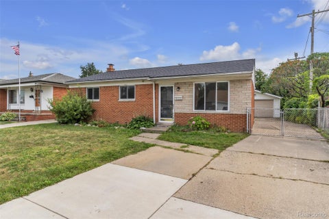 Photo for 18260 Spring Court N