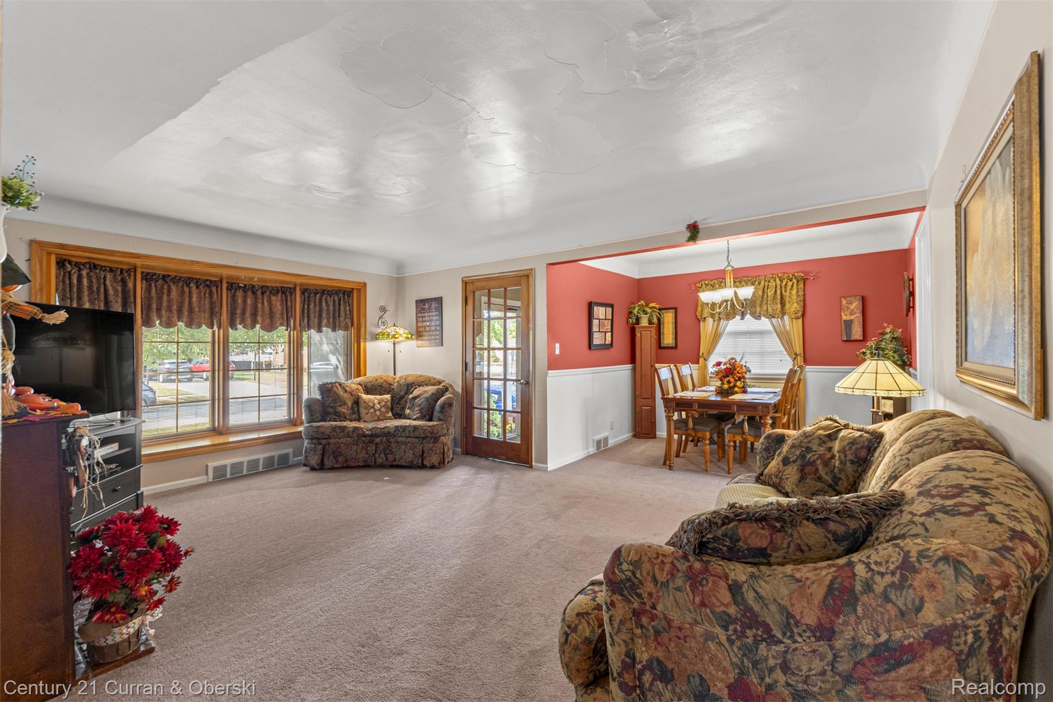 9869 Melbourne Avenue