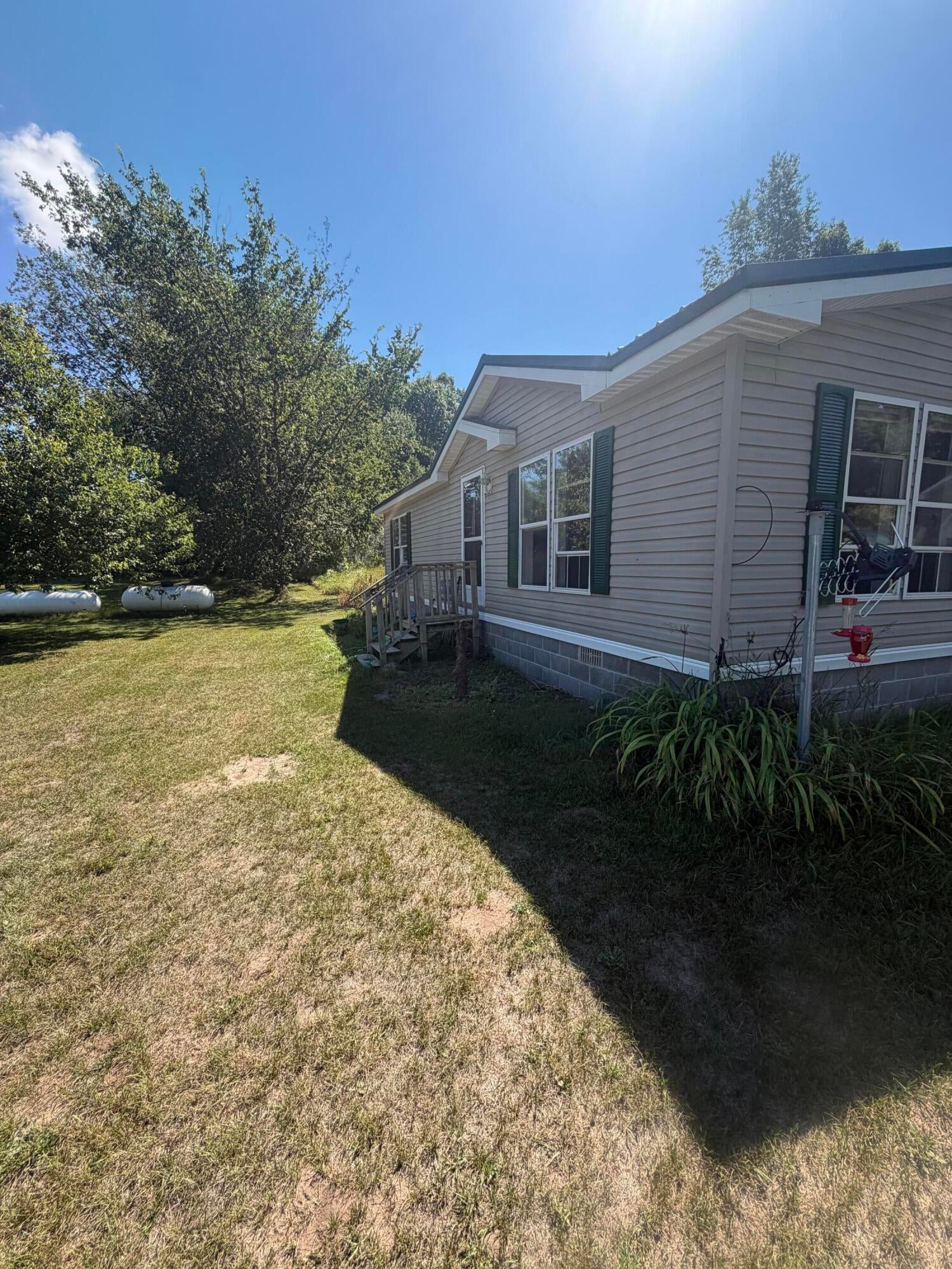 1887 E Fish Road