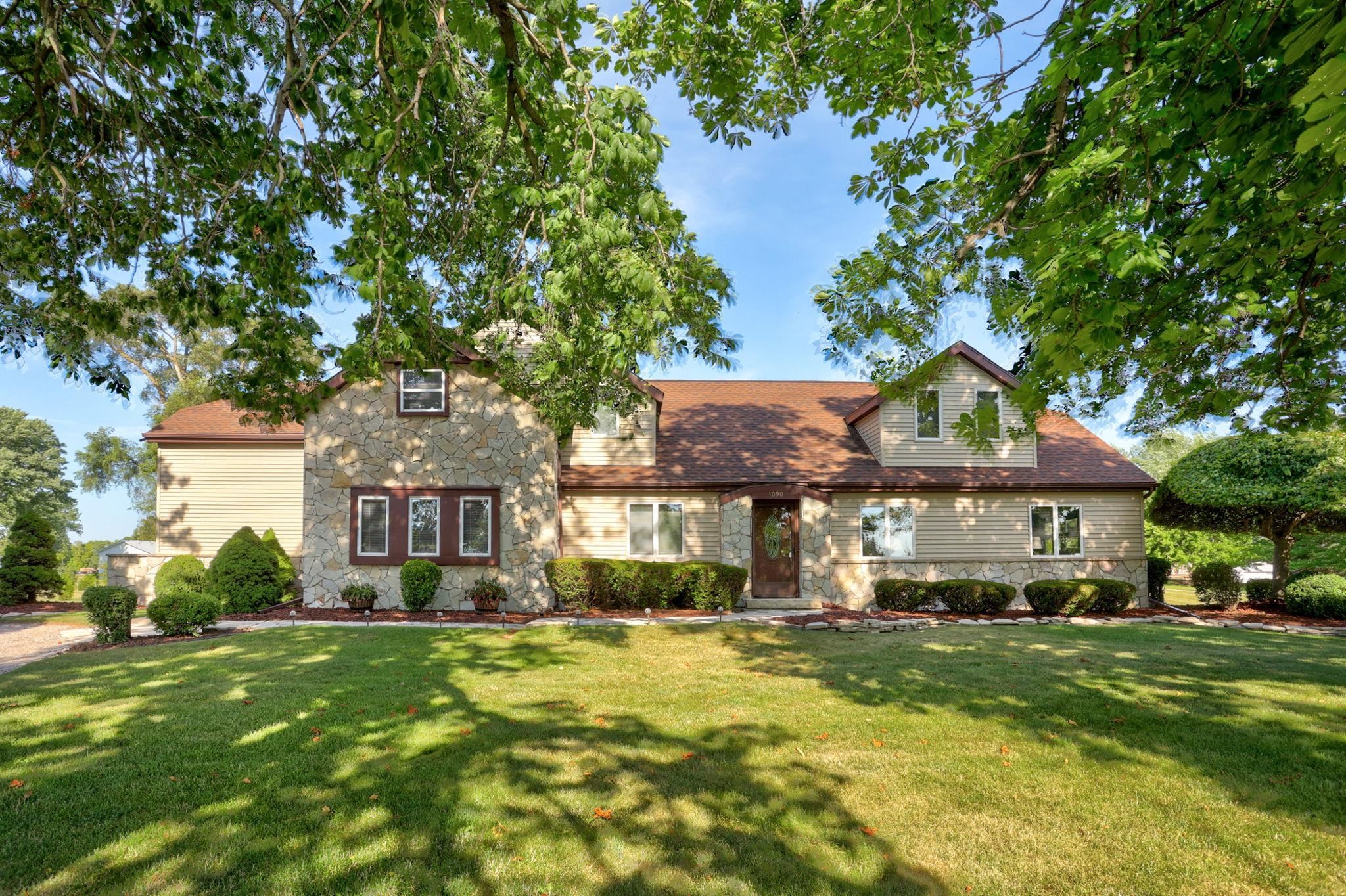 1090 N Block Road