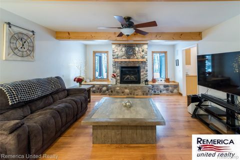 Tiny photo for 9852 Southlawn Circle, Somerset Township, MI 49249 (MLS # 20251060924)