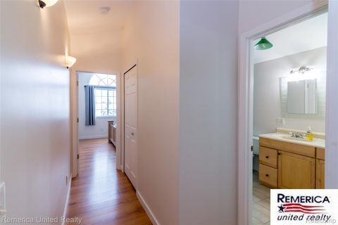 Tiny photo for 9852 Southlawn Circle, Somerset Township, MI 49249 (MLS # 20251060924)