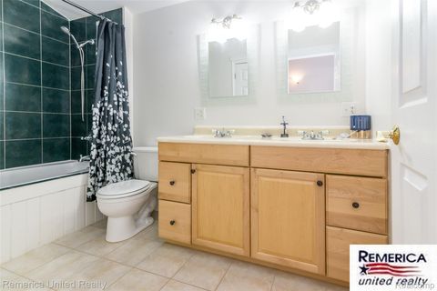 Tiny photo for 9852 Southlawn Circle, Somerset Township, MI 49249 (MLS # 20251060924)