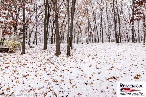 Tiny photo for 9852 Southlawn Circle, Somerset Township, MI 49249 (MLS # 20251060924)