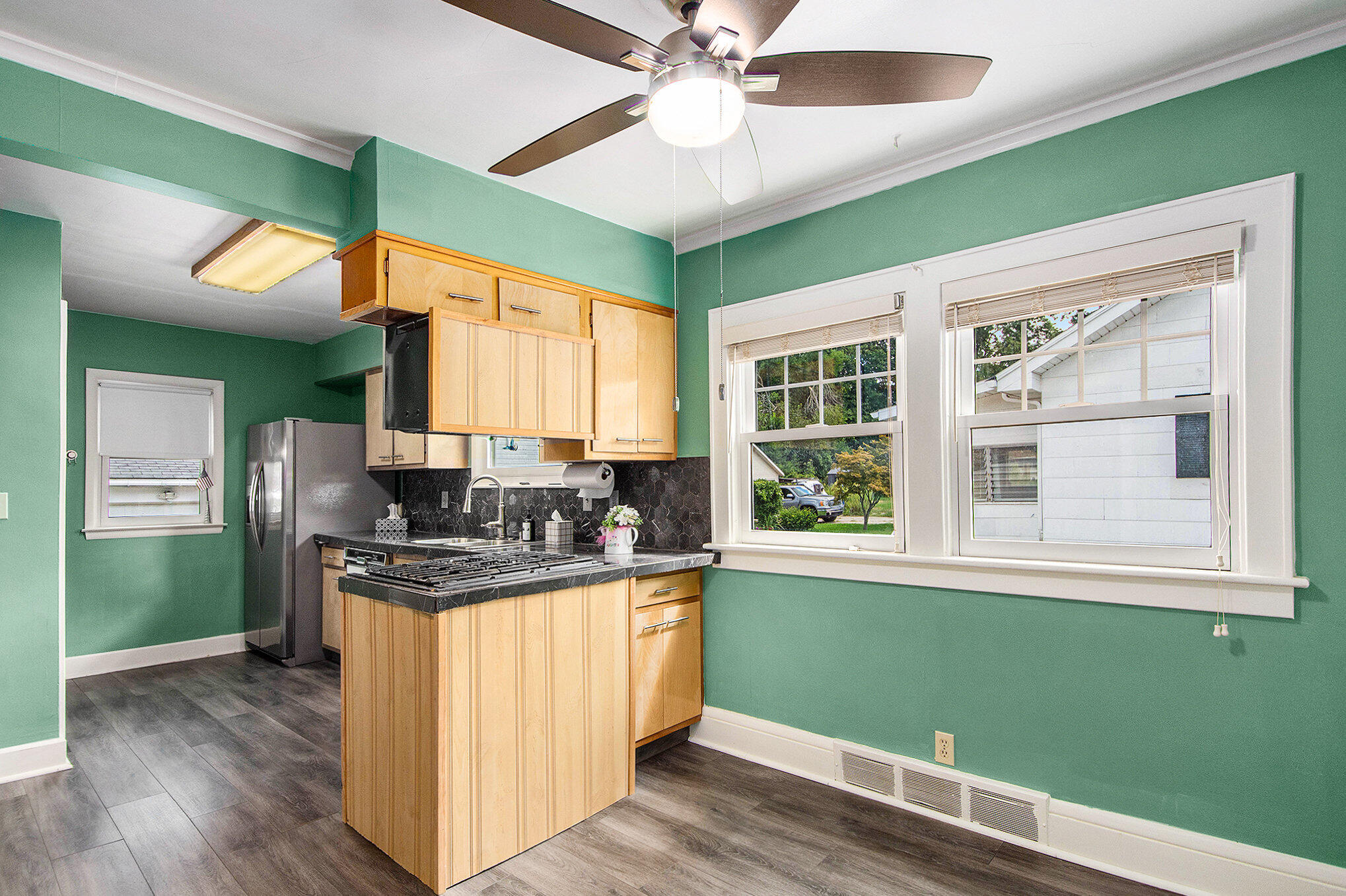 148 Walcott Avenue