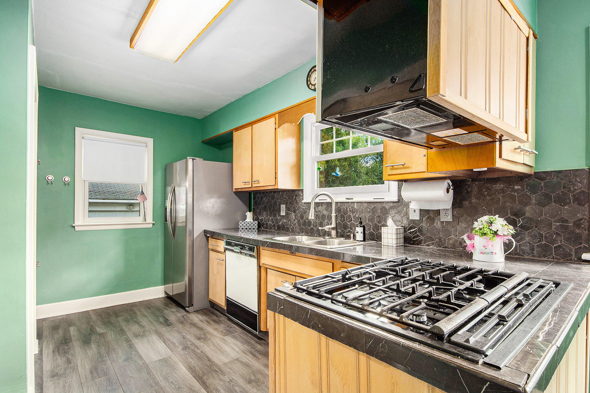 148 Walcott Avenue