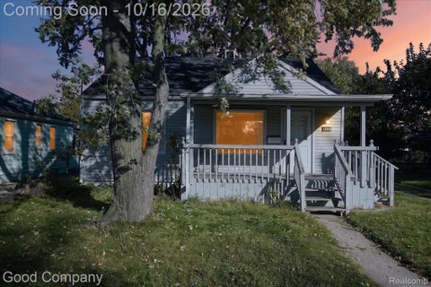 Photo of 13968 Berwyn, Redford Charter Township, MI 48239 (MLS # 20261082677)