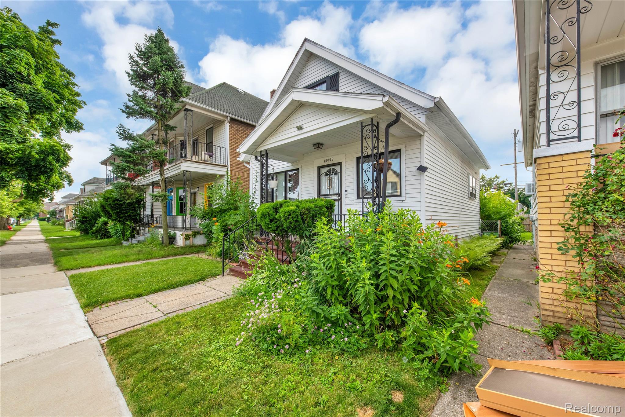 12099 Klinger Street