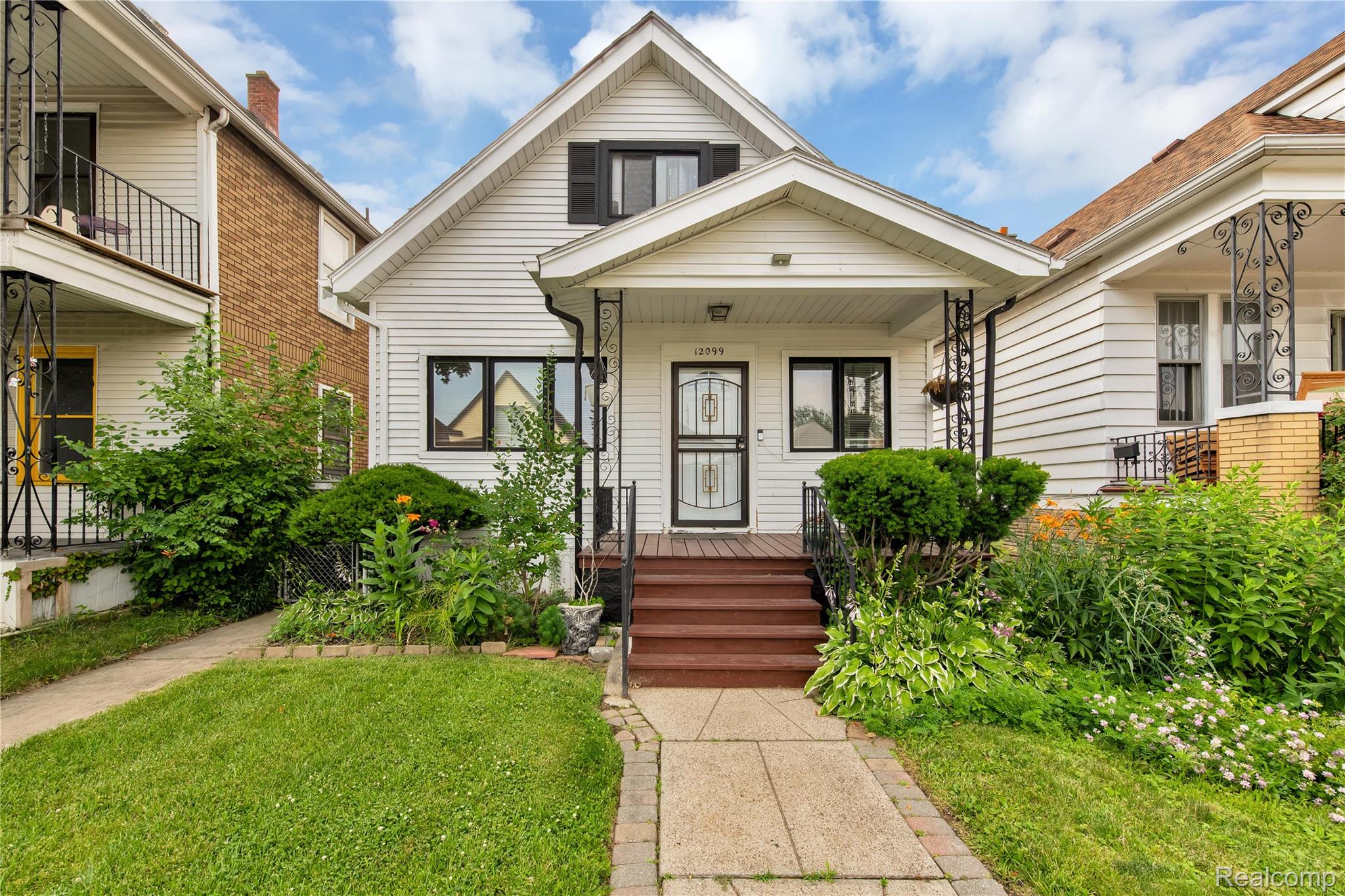 12099 Klinger Street