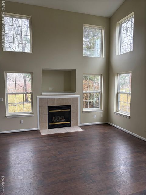 302 N Vista Auburn Hills City MI 48326