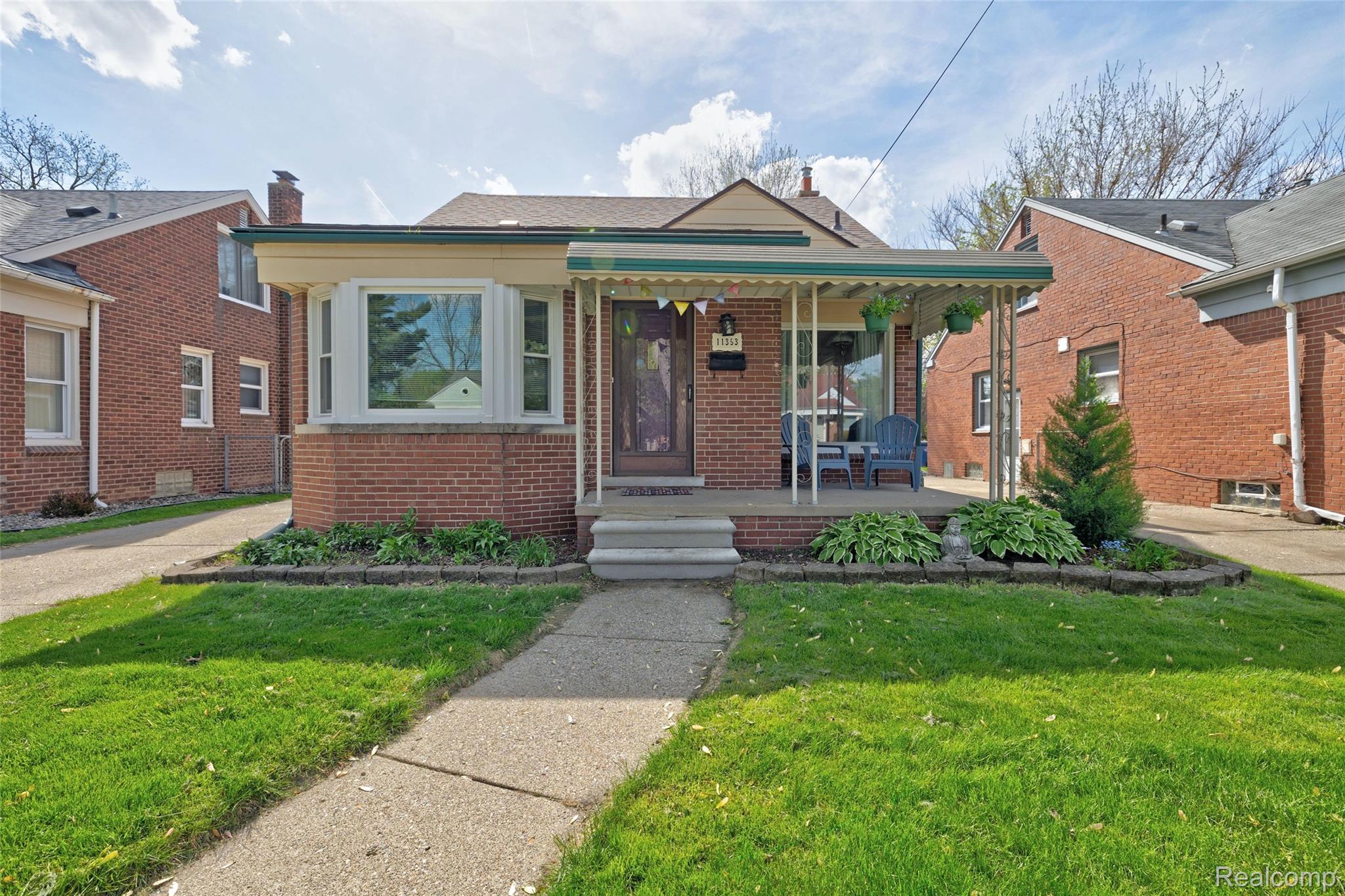 11353 Rockland