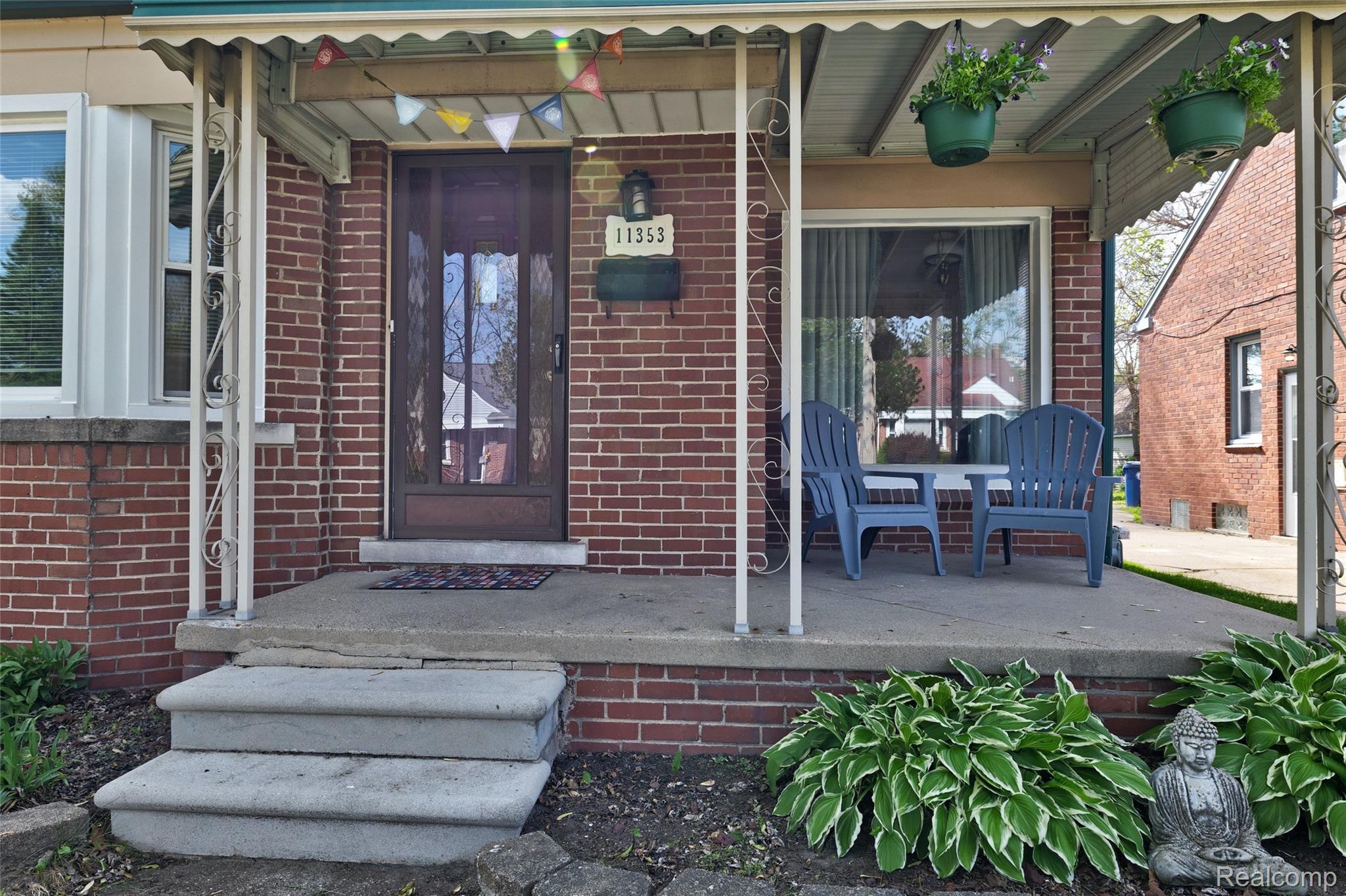 11353 Rockland