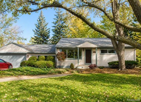 1886 RUBY AVE, ROCHESTER HILLS, MI 48309 - Image b24fbc006cb53d0cff3598f821f7c03f/2361548091