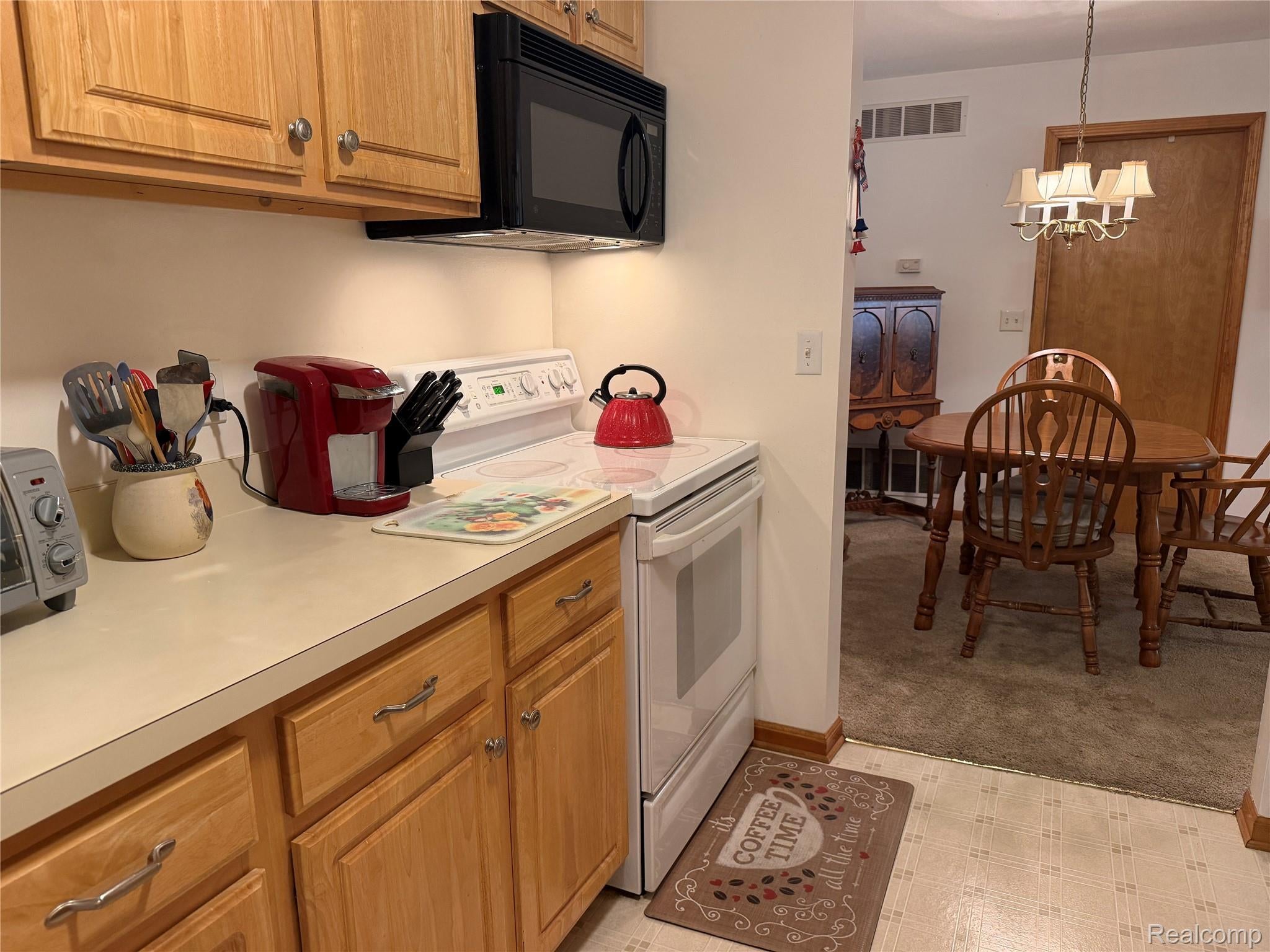 276 Marigold Circle 18