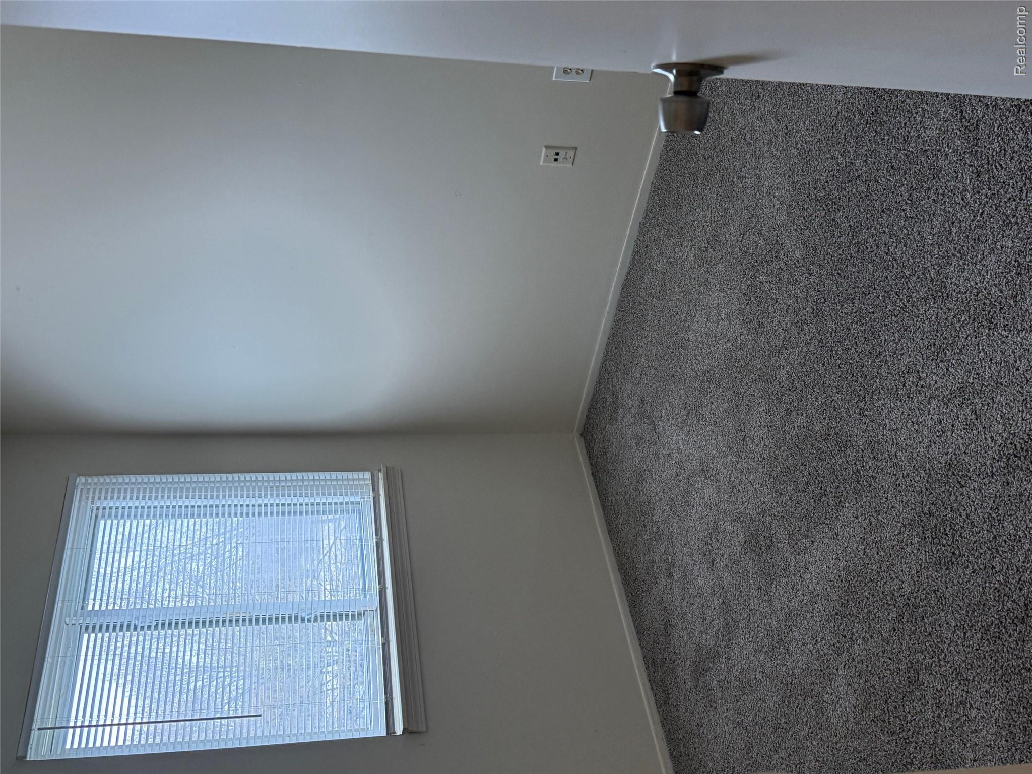 8711 Candlewood Trail