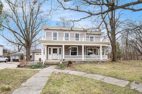 740 E MAIN Street Pinckney Village MI 48169