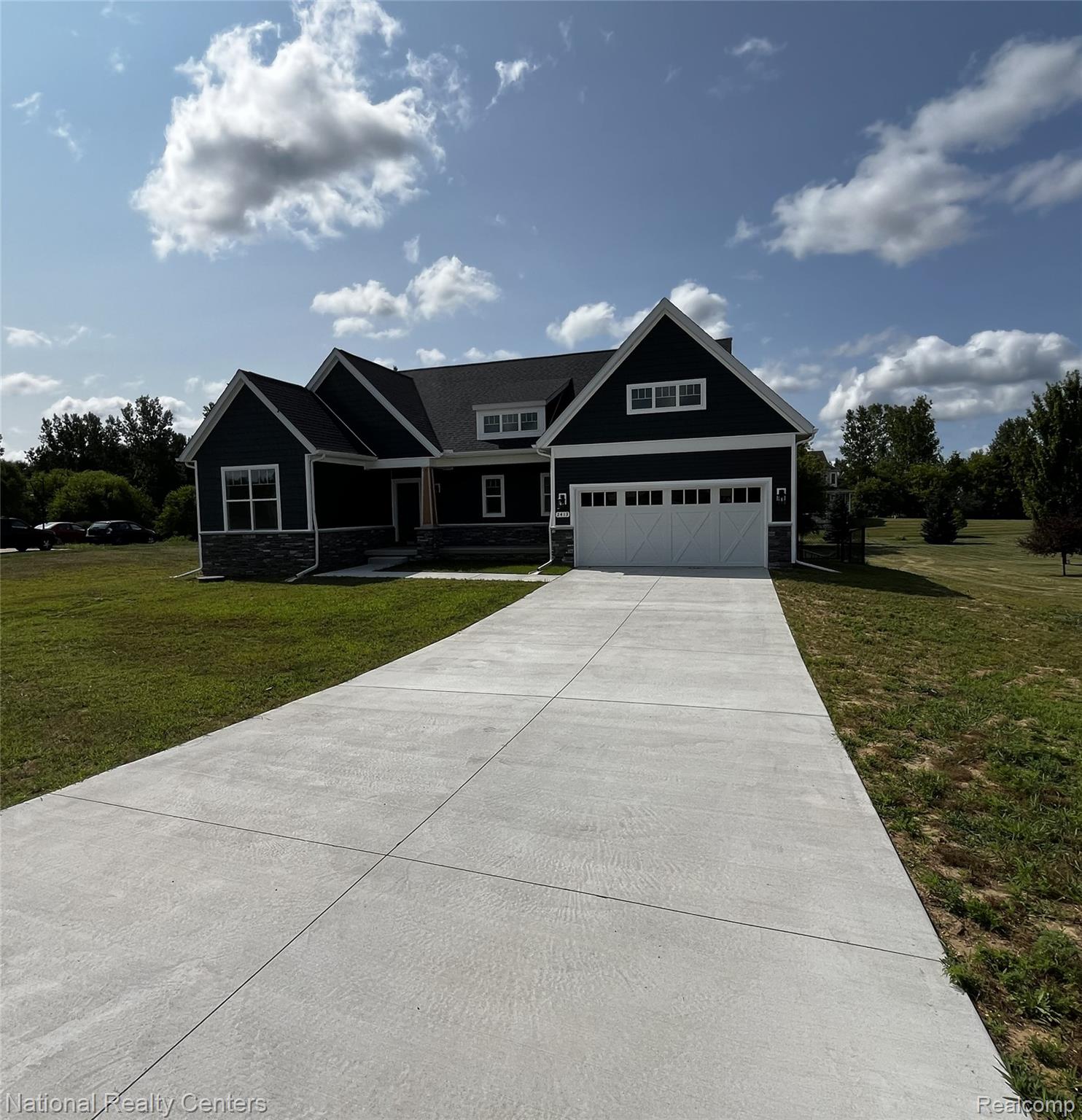 2413 N Burgett Lane