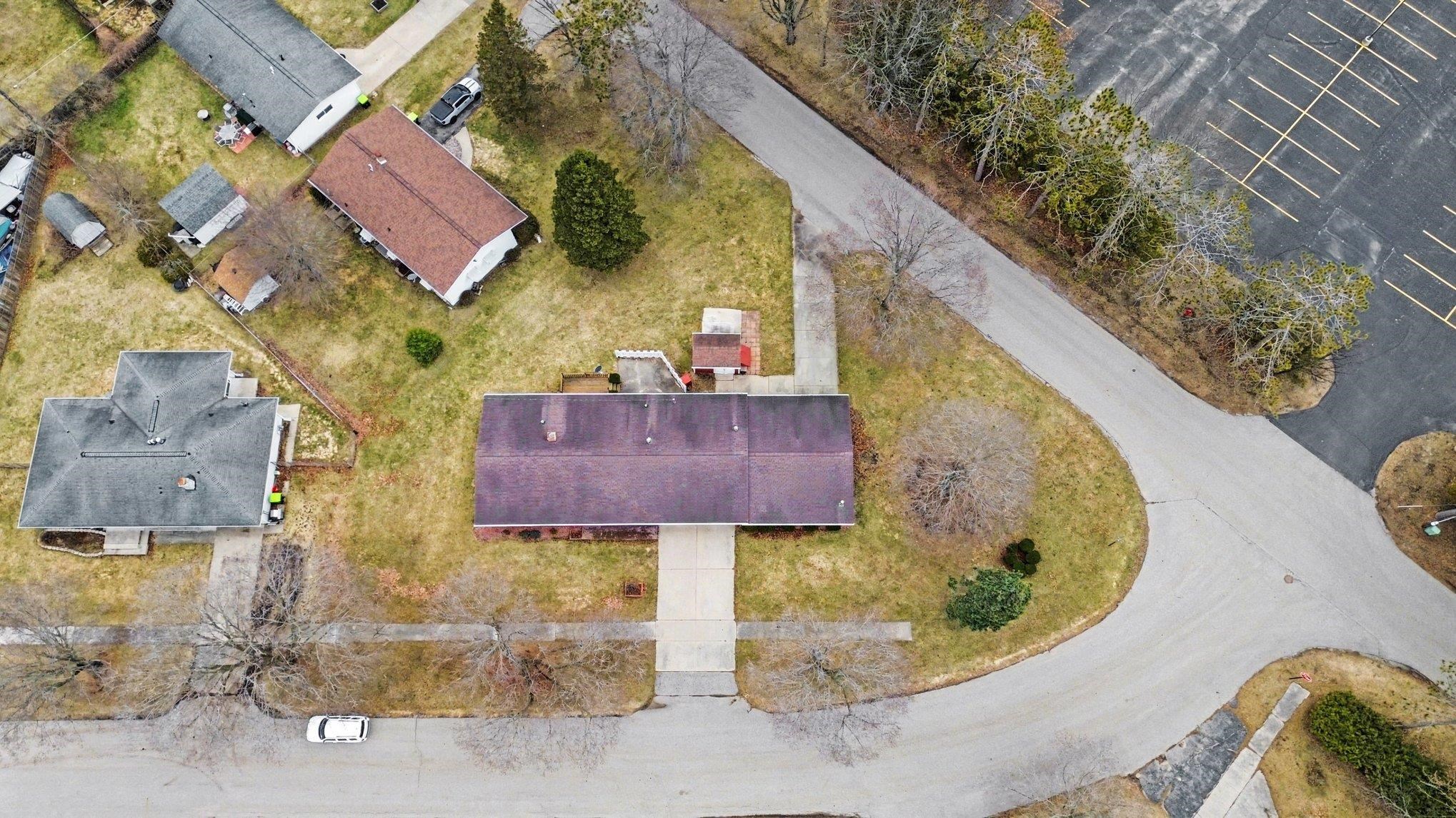 704 W Lincoln