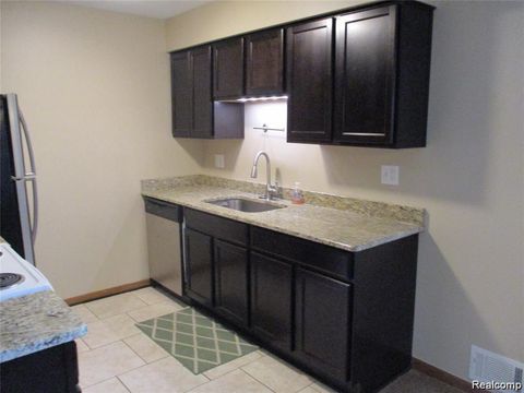 Tiny photo for 32646 Harper Avenue, St Clair Shores City, MI 48082 (MLS # 20251045004)