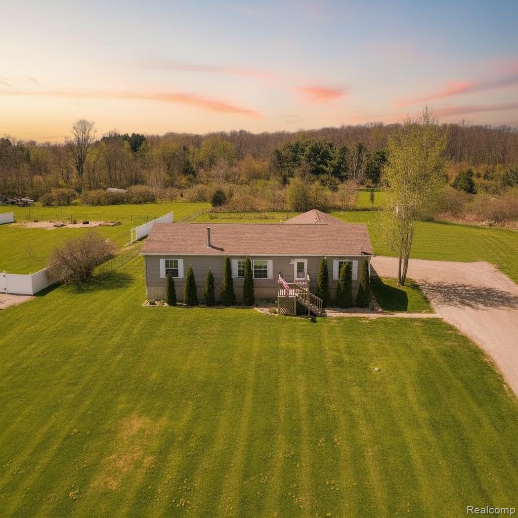 3056 W Cook Road