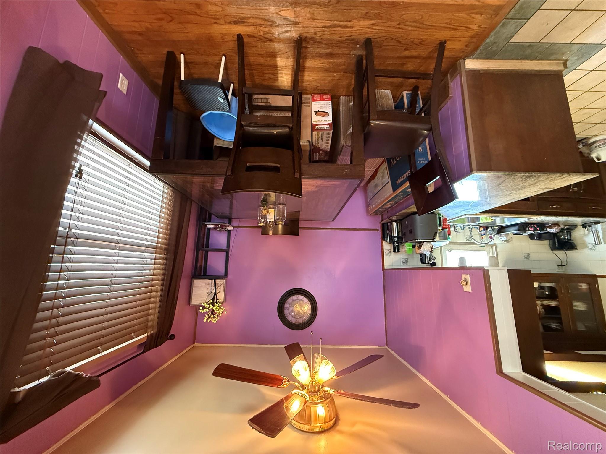 19009 Woodland Street