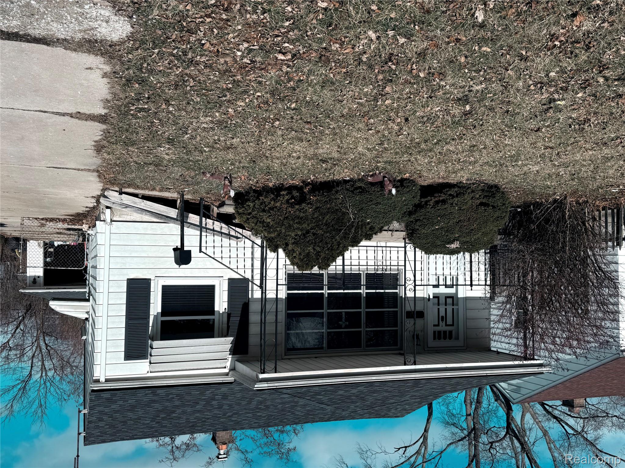 19009 Woodland Street