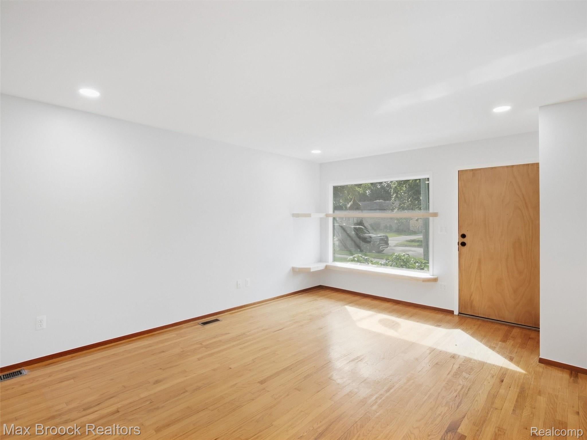 419 Lincoln Avenue