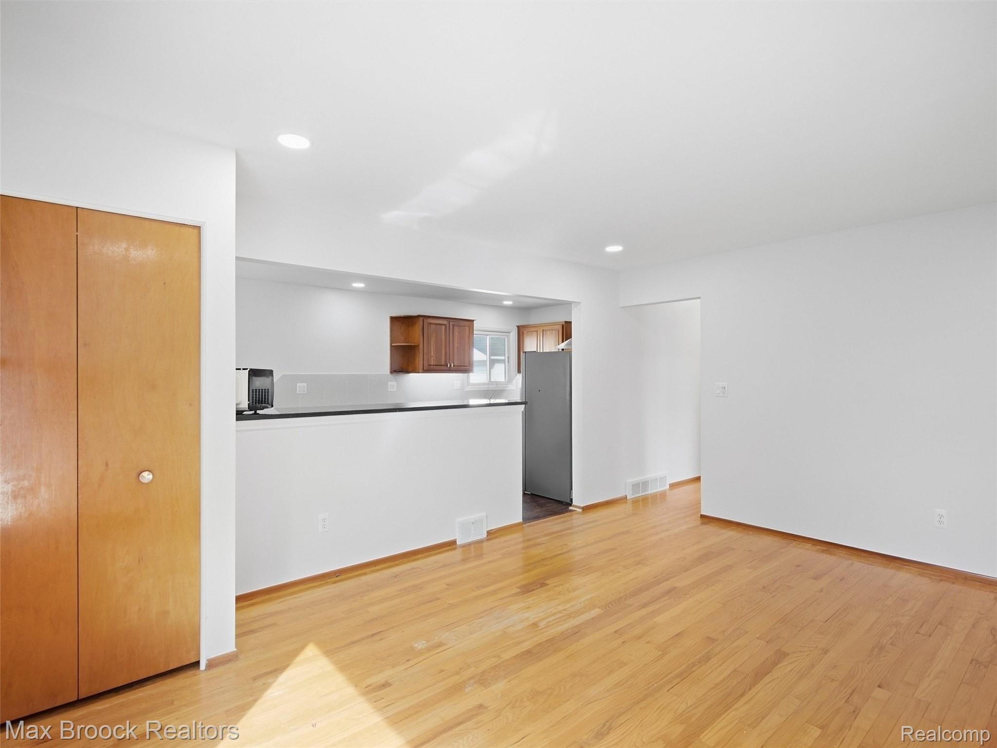 419 Lincoln Avenue