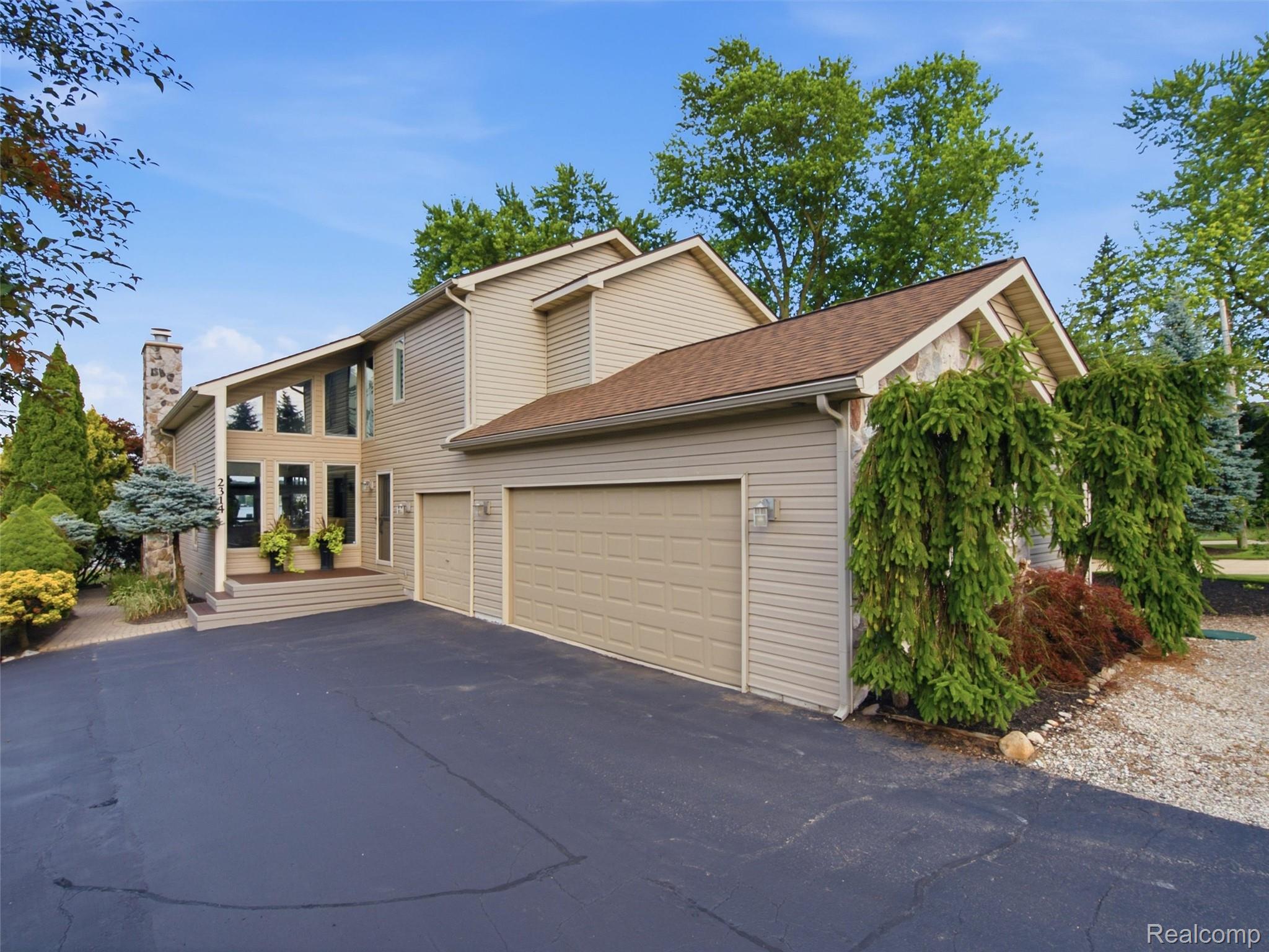 2314 N Duck Lake Road
