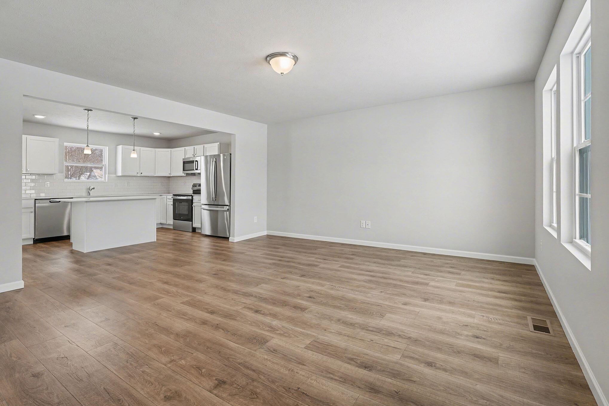 48605 Silver Oaks Boulevard