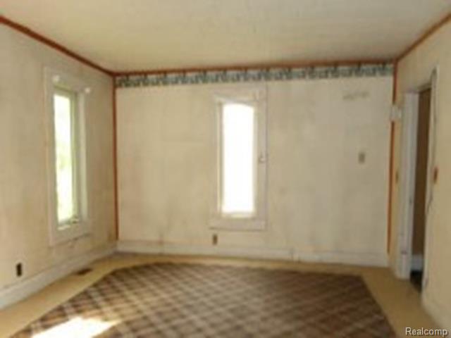 628 W Jordan Road