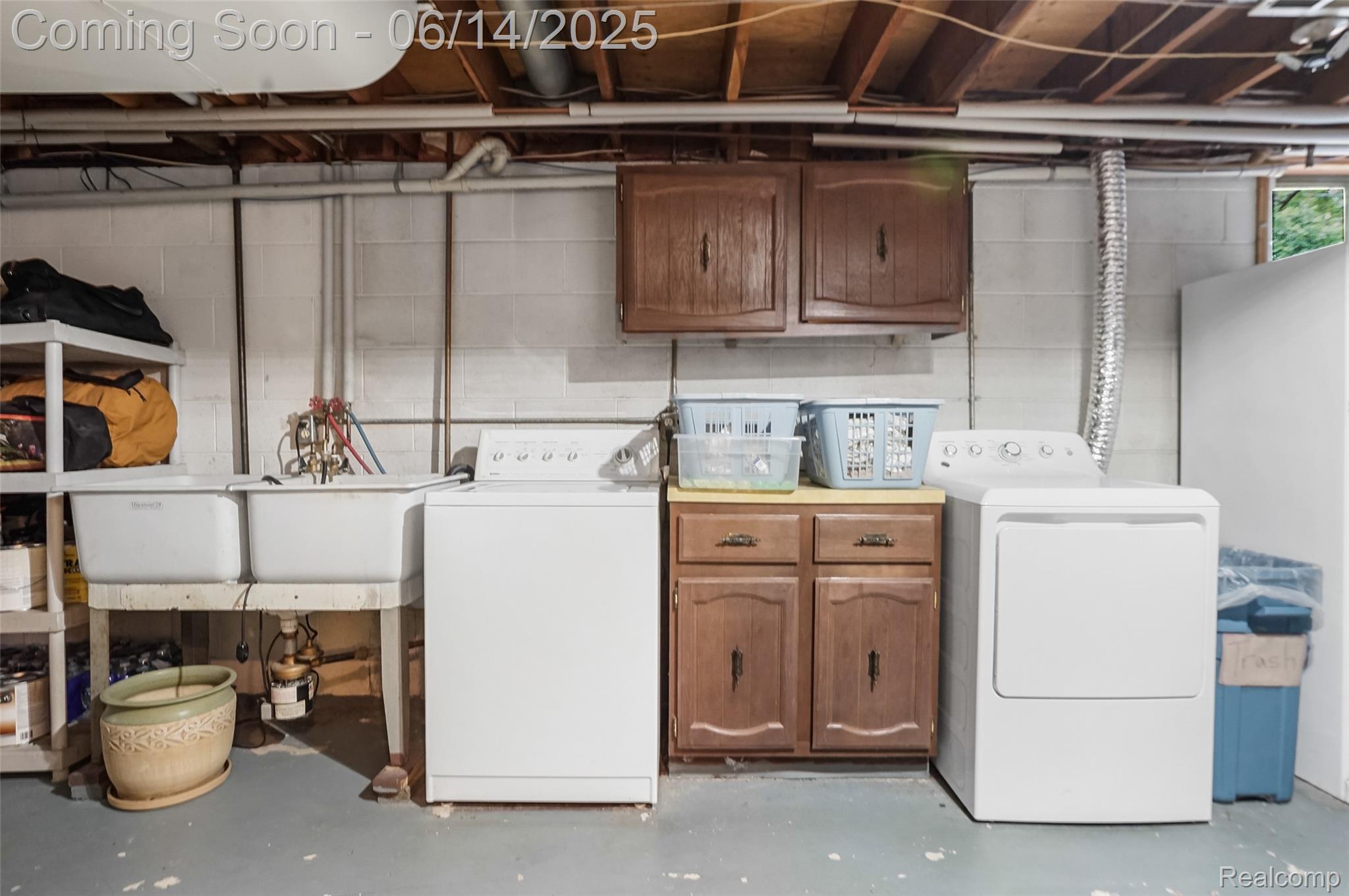 Flushing City, Michigan 48433, United States, 3 Bedrooms Bedrooms, ,2 BathroomsBathrooms,Residential,Active,149296