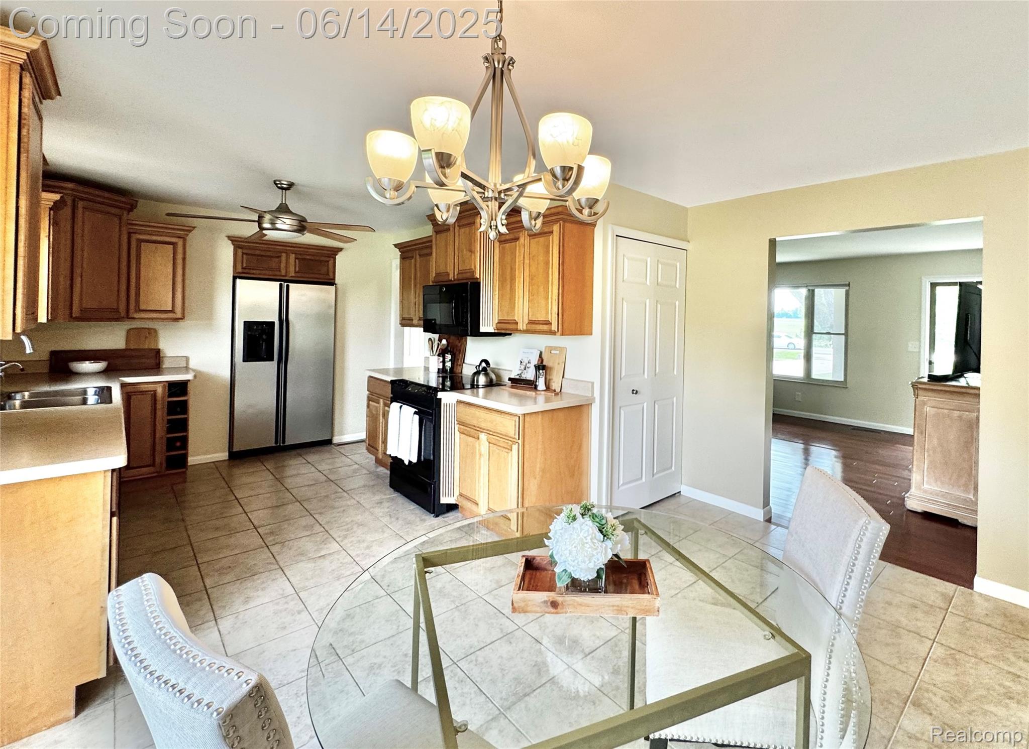 Flushing City, Michigan 48433, United States, 3 Bedrooms Bedrooms, ,2 BathroomsBathrooms,Residential,Active,149296