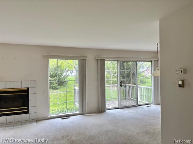 555 Winwood Court