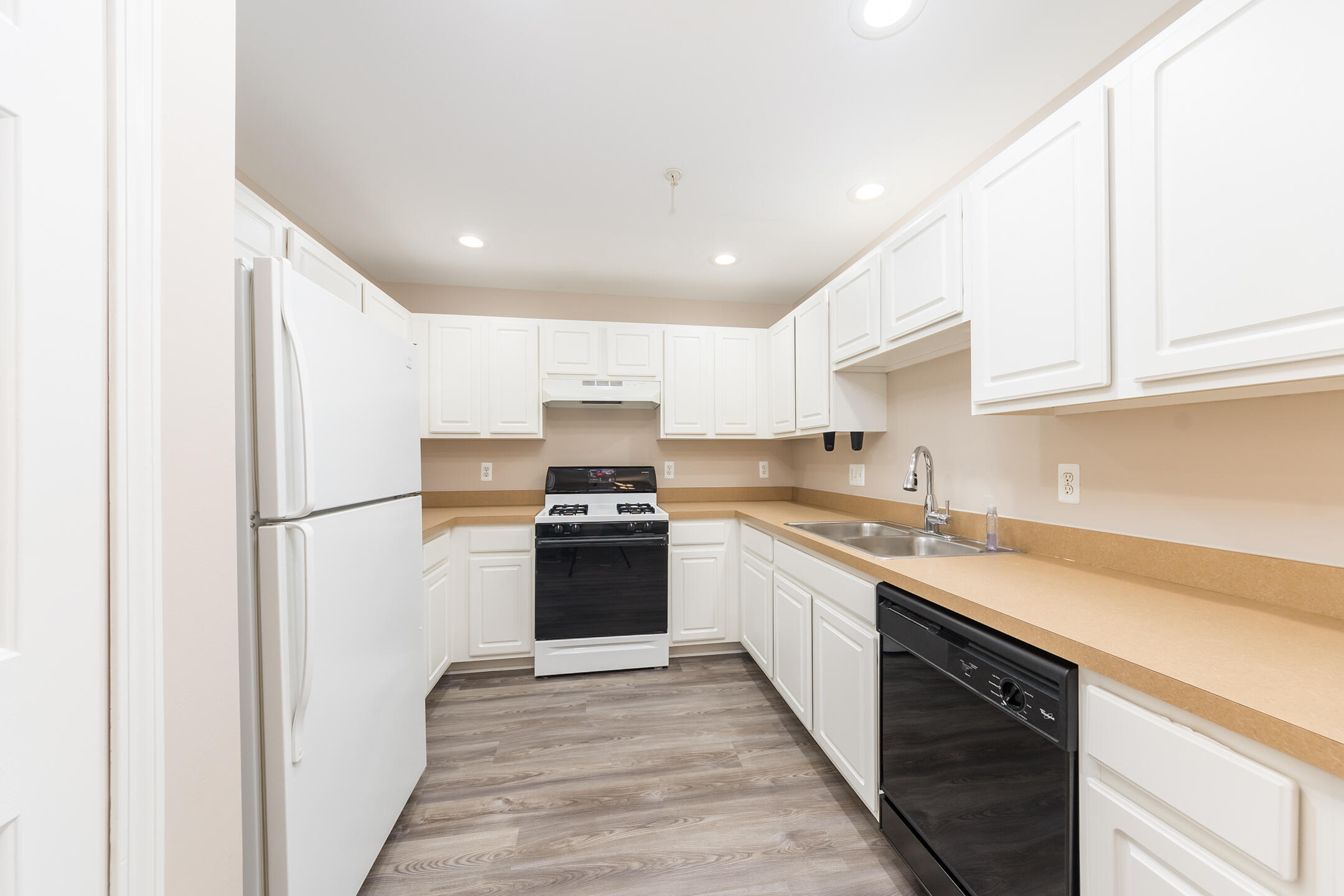 695 River Park Village Boulevard