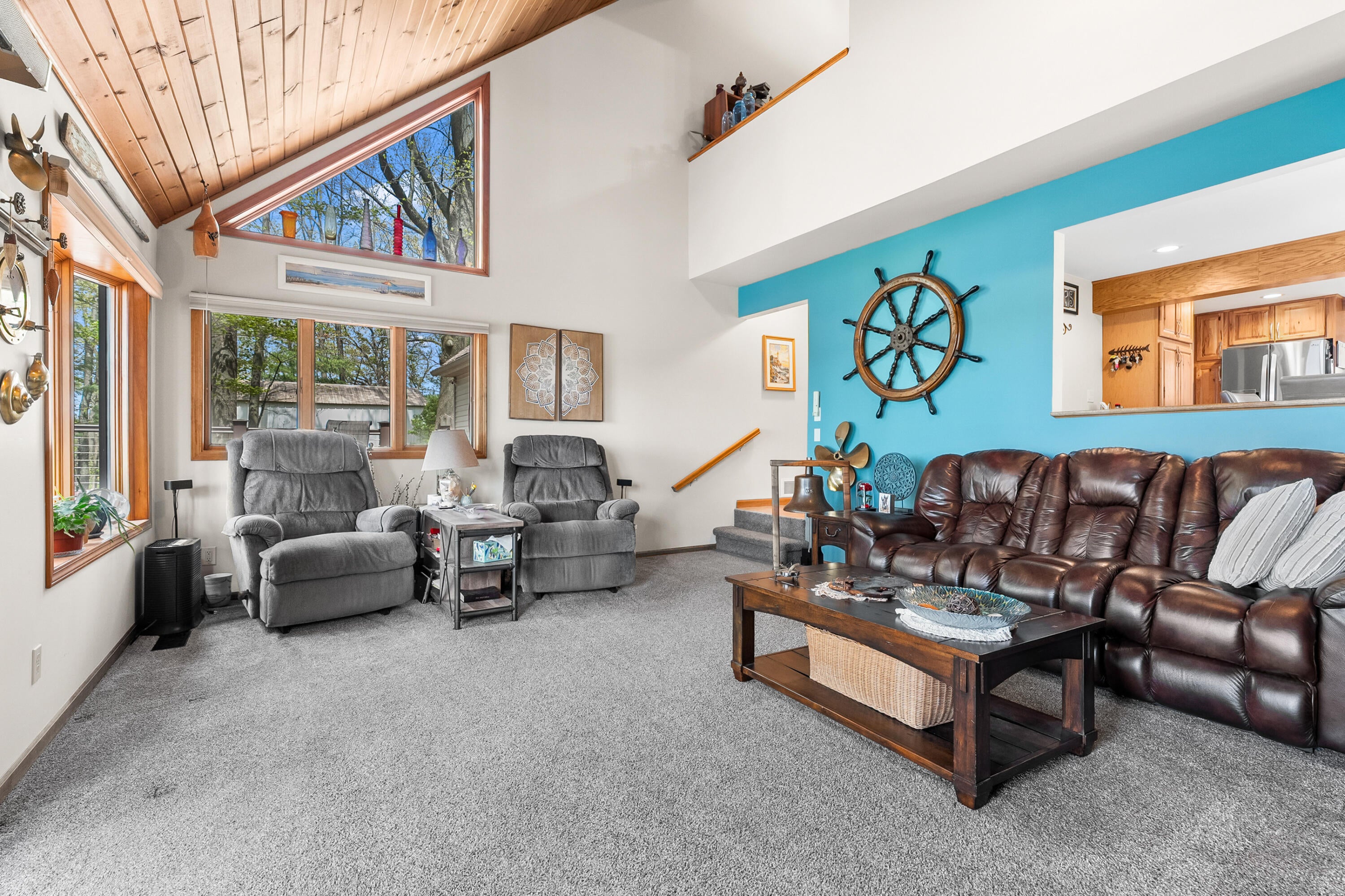 11003 South Drive