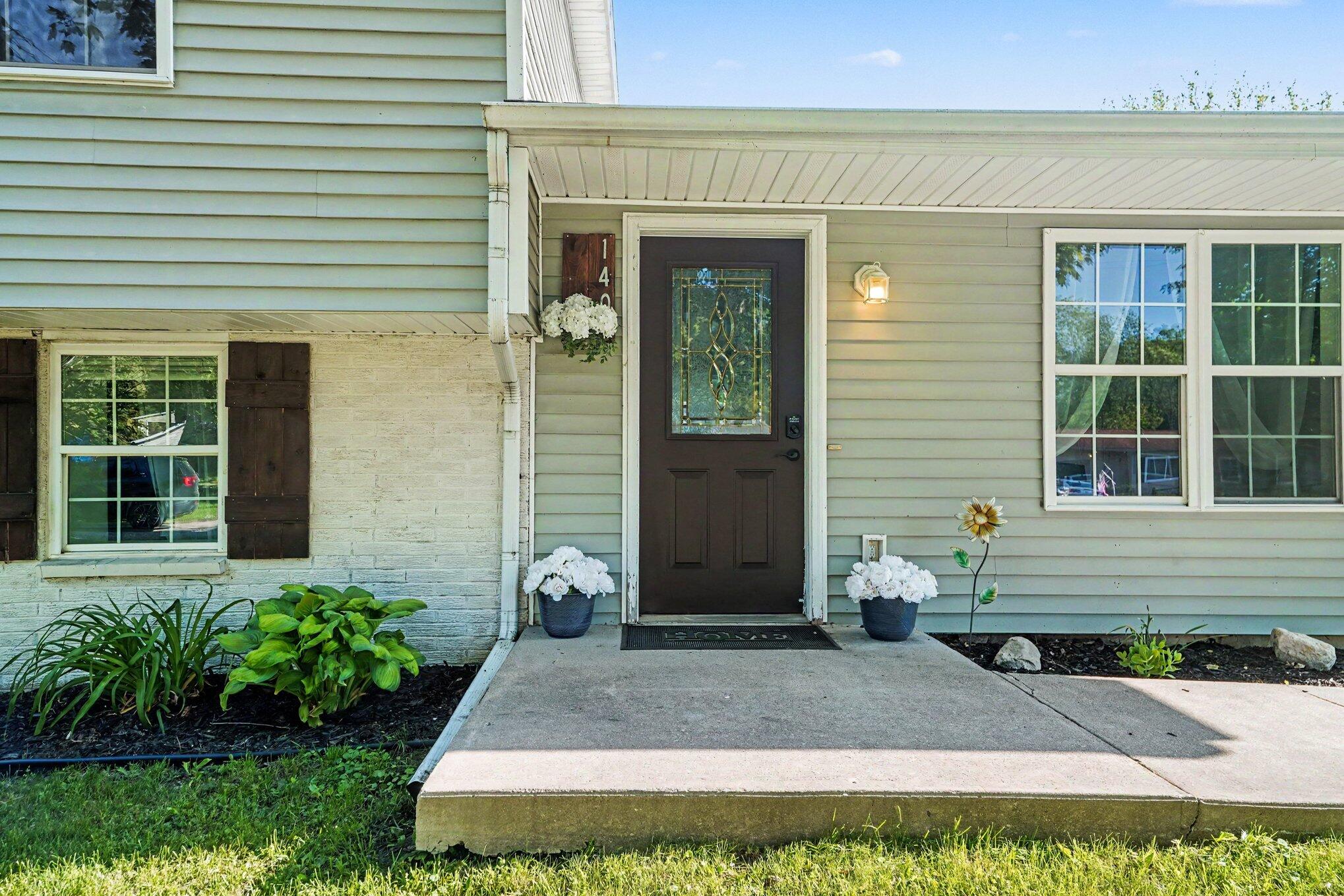 140 Viking Court