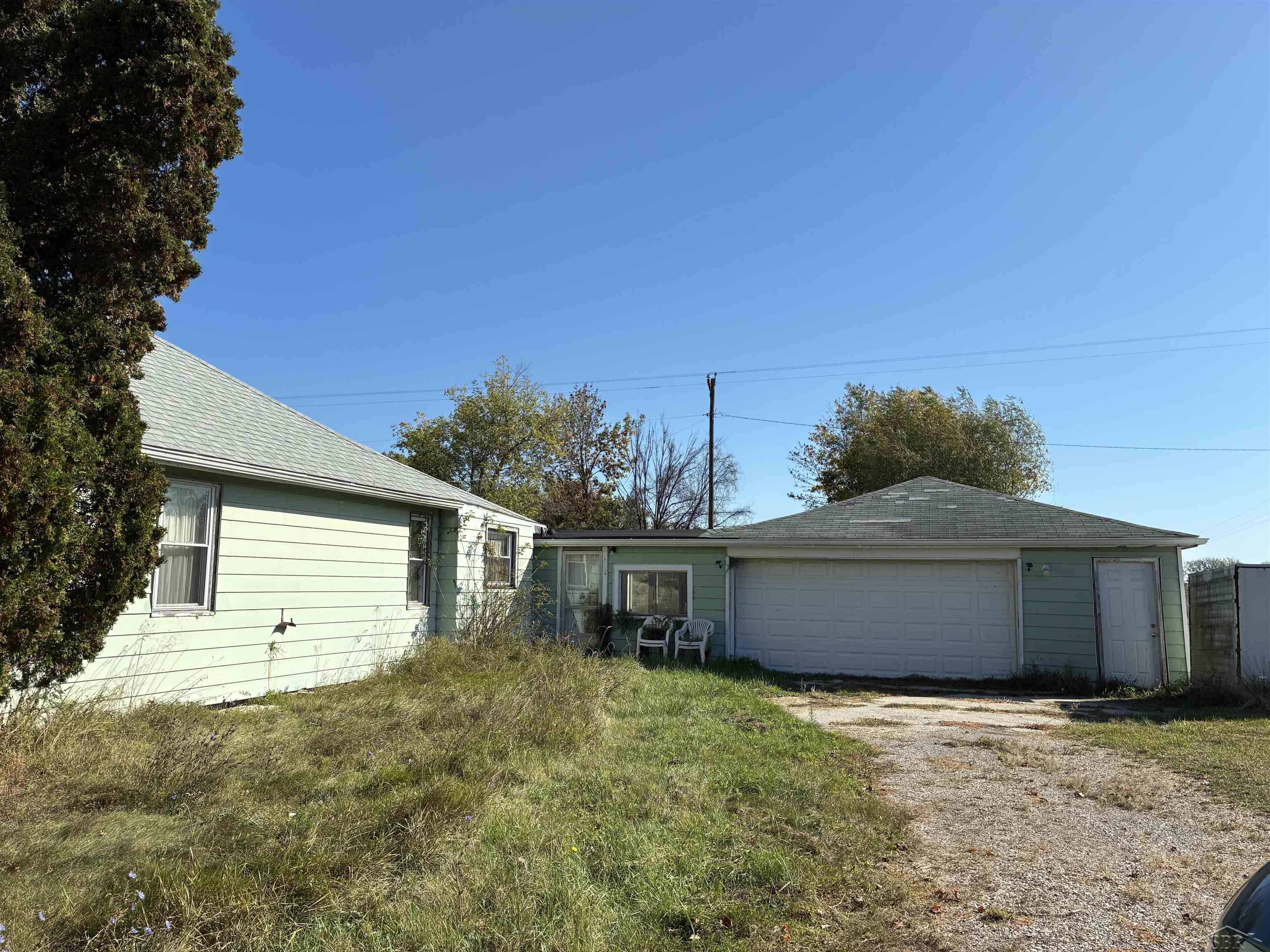 1671 River Road