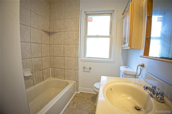 29022 JOHN HAUK ST, GARDEN CITY, MI 48135 - Image b2ad3c313dcf1d5b14da5d940b7b1be8/460900776